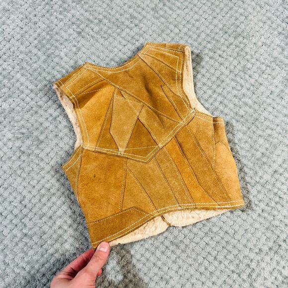 Vintage BABY Brown Leather Patchwork Leather Sherpa Lined Western Vest - Picture 4 of 6